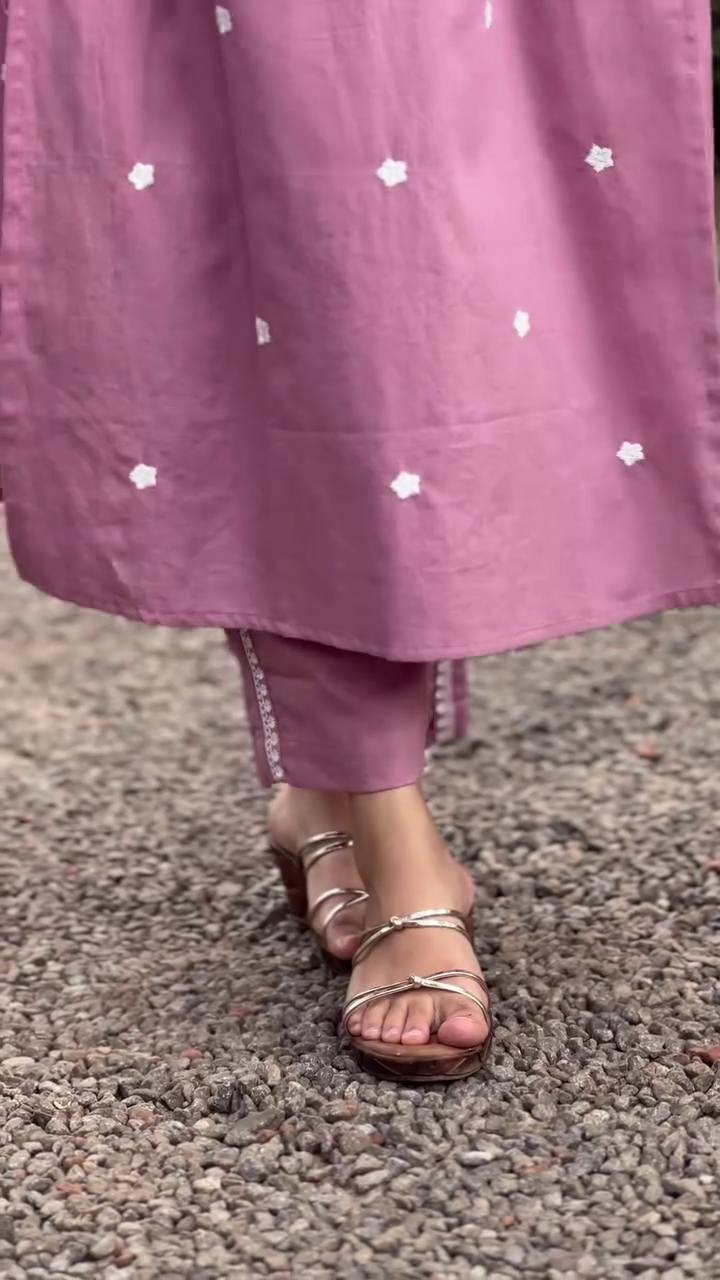 Floral Embroidered Thread Work Pure Cotton Kurta With Trousers & Dupatta - Image 8